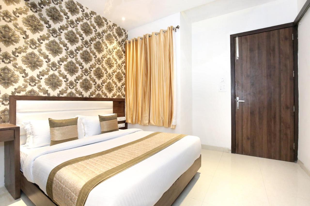 Oyo 11680 Hotel Grand Star Amritsar Esterno foto