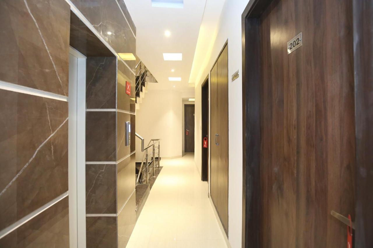 Oyo 11680 Hotel Grand Star Amritsar Esterno foto