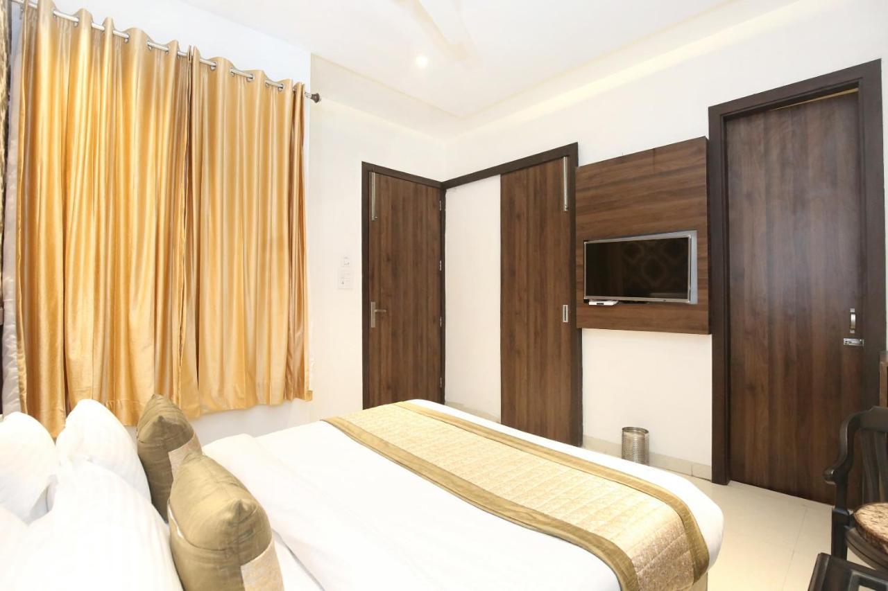 Oyo 11680 Hotel Grand Star Amritsar Esterno foto