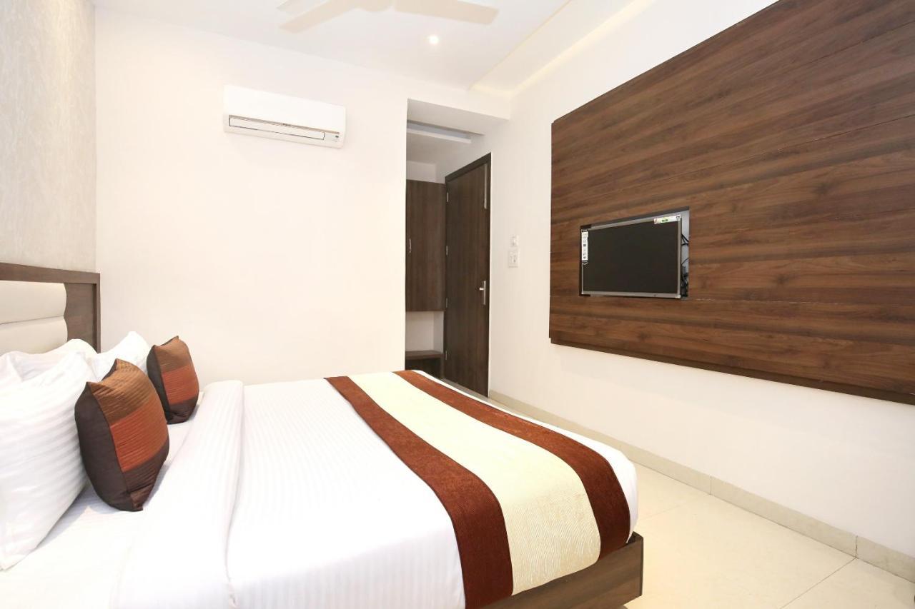 Oyo 11680 Hotel Grand Star Amritsar Esterno foto